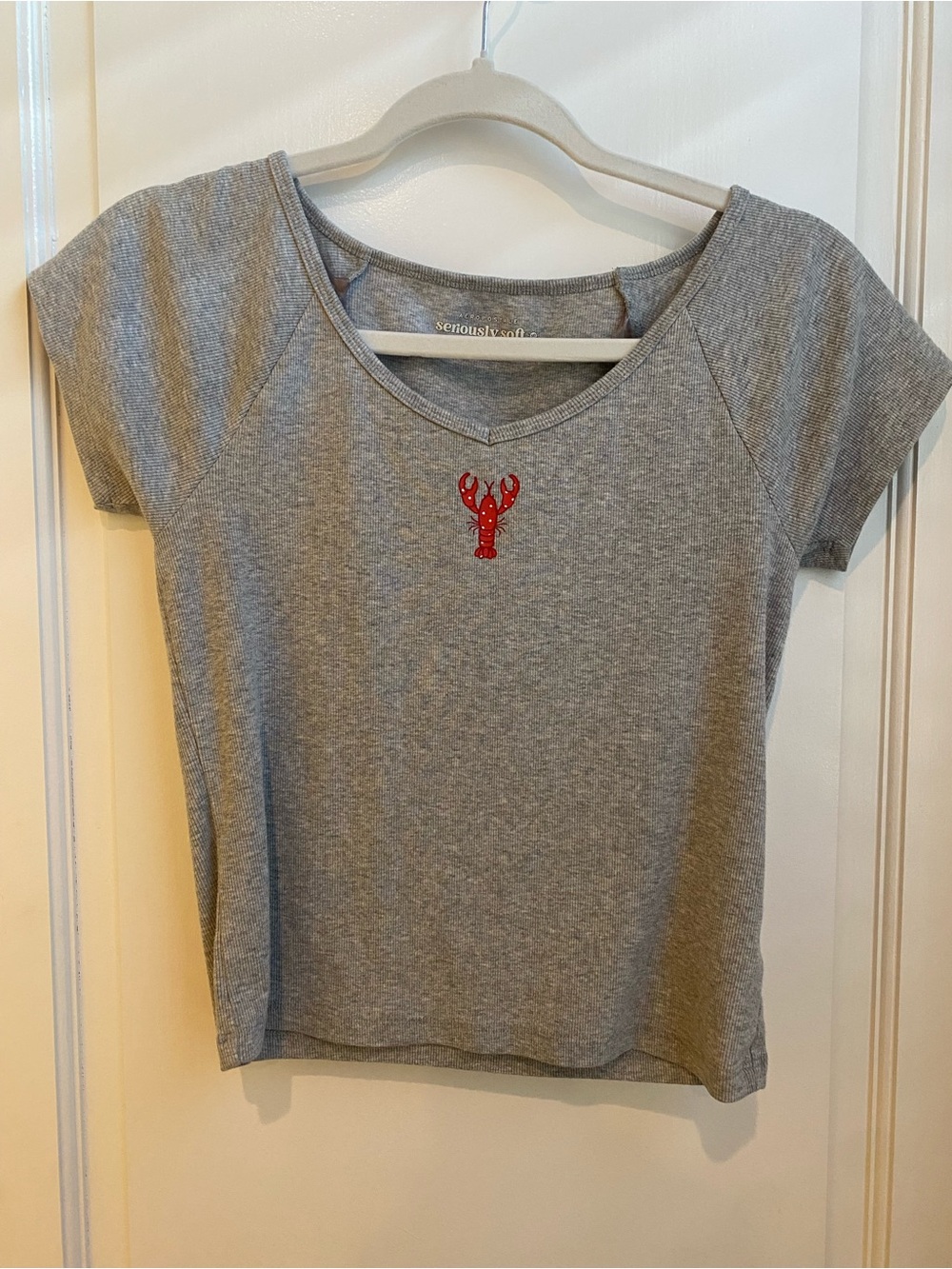 Aeropostale Seriously Soft Lobster Cropped Tee Large